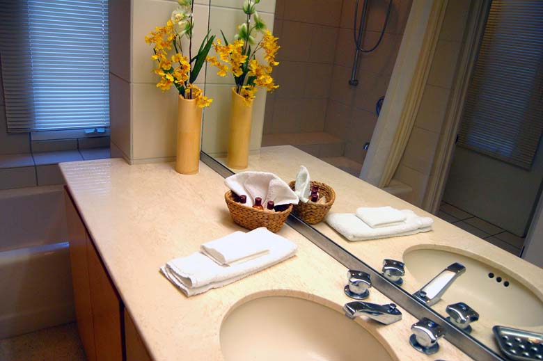 The Palms at Wailea Unit 901 Master Bathroom Vacation Rental by Owner